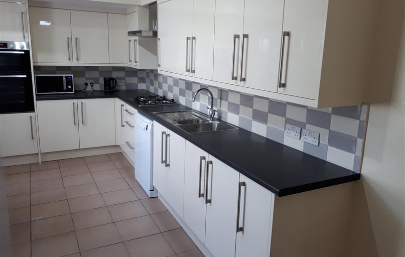 Lyndhurst Avenue, Jesmond, Newcastle - Image 1
